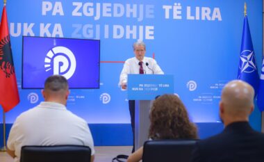 Berisha publikon video të reja nga zgjedhjet e 11 Majit: Ja se si patronazhistët shoqërojnë zgjedhësit në…