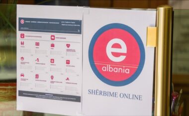 Edi Rama: Shërbimet e “e-Albania” janë falas në Bashki, zyrat private që kërkojnë para po shkelin ligjin