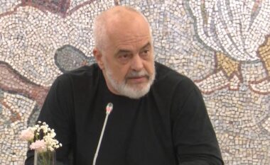 “Arkitektët lokalë dhe të huaj kanë filluar punën për ndërhyrjet në lagje”, Edi Rama: Do rishikohet ligji për territorin, ndryshimet do jenë me impakt