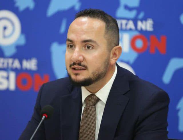 Lirohet nga burgu ish-deputeti i PD, Ervin Salianji