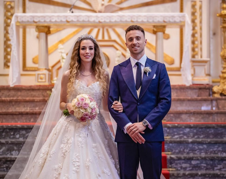 U martua vetëm 10 ditë më parë/ Vdekja tragjike e Diogo Jotës, makina doli nga rruga dhe u përfshi nga flakët, viktimë edhe vëllai 26-vjeçar i futbollistit