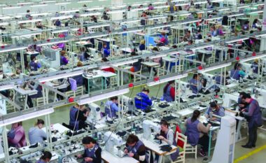 Fasonët paralajmërojnë sërish mbyllje fabrikash dhe shkurtim i vendeve të punës