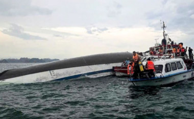 Përmbytet anija turistike në Vietnam, 38 viktima mes tyre edhe fëmijë