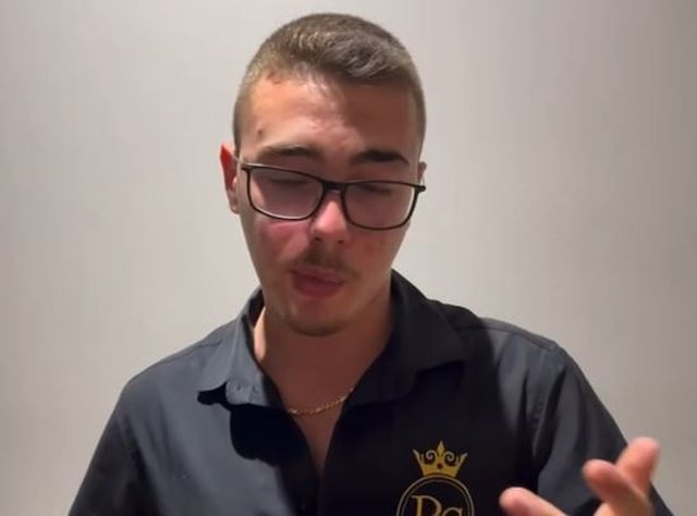 U dhunua nga ish-shefi i Qarkullimit Rrugor, flet kamarieri: Më goditi për një bidon ujë më tepër