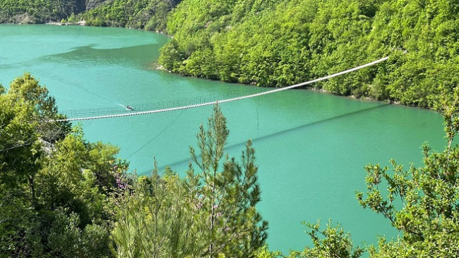 Zbardhen detaje nga ngjarja e rëndë në Ulëz, makina e 23-vjeçarit përfundoi në Liqenin e Shkopetit…