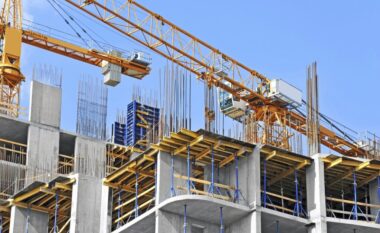 Varësia nga kullat dhe lejet e ndërtimit, tkurren me 41% të ardhurat totale të Bashkisë Tiranë
