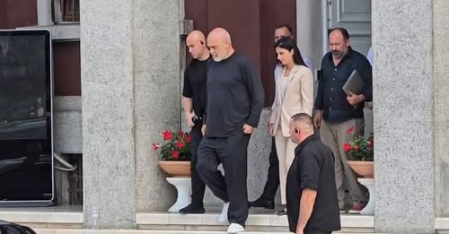 Pas kërkesës së Ramës, valë dorëheqjesh në Bashkinë e Durrësit