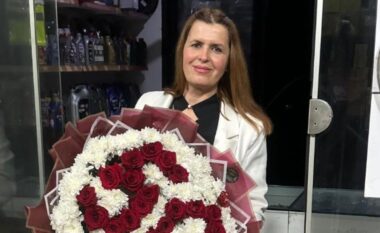 Kush është 50-vjeçarja që u plagos me thikë nga i biri në Dibër/ Nexhmije Sula drejtoreshë e shkollës, 26-vjeçari e goditi 7 herë