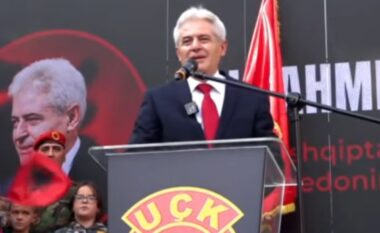 “Serbia po bën gjithçka për zhbërjen e pavarësisë së Kosovës”/ Protesta në Prishtinë, Ali Ahmeti: UÇK ka bërë luftë të drejtë, kërkojmë liri për çlirimtarët