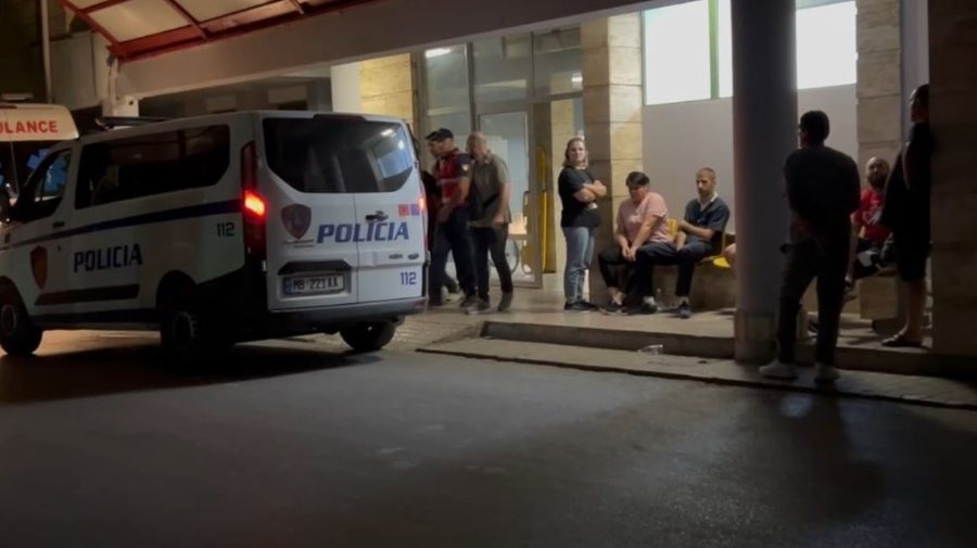 Vrau me thikë 14-vjeçarin Erald Xhenjon në Maliq, me pranga në duar policia shoqëron në komisariat autorin