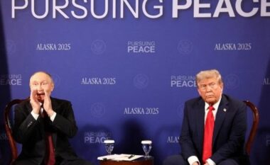 “Në kërkim të paqes”, brenda sallës ku po takohen Trump e Putin