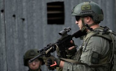 Ushtria izraelite kryen operacion në Bregun Perëndimor, plagosen 7 persona