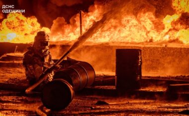 Rusia godet rrjetin energjetik të Ukrainës, lë mijëra banorë pa rrymë
