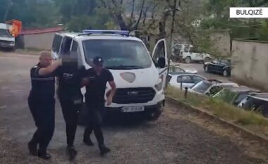 Bulqizë, qarkullonte me armë, arrestohet 20-vjeçari. Sekuestrohet mjeti dhe 10 fishekët (Emri)