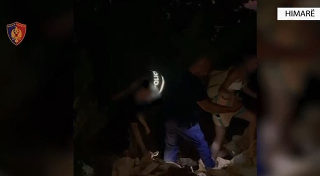 U bllokuan në një zonë të thepisur shkëmbore, shpëtohen 3 turistët e huaj në Himarë
