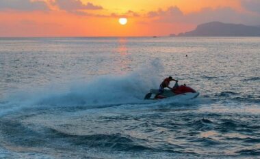 Sh*rr në Ksamil/ Tre persona konfliktohen për marrjen me qira të një Jet-ski (EMRAT)