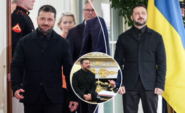 I mahniti të gjithë me veshjen e tij në Shtëpinë e Bardhë, kush është stilisti “hero” i Volodymyr Zelenskyt që e bëri të marrë aq shumë komplimente
