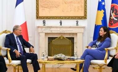 Osmani në takim me përfaqësuesin francez kërkon heqjen urgjente të masave ndaj Kosovës