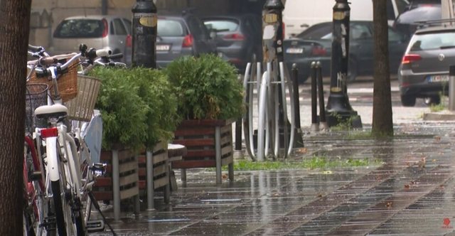 Maqedoni e Veriut/ Erërat e forta dhe moti i keq shkaktojnë dëme në Shkup