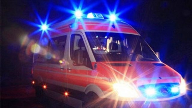 EMRAT/ Aksident tragjik në Peqin! Makina del nga rruga, ndërrojnë jetë dy të rinj