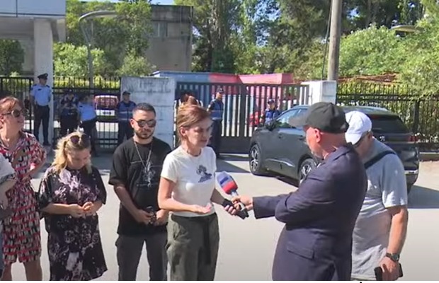 Sulmi ndaj News24/ Përplotet Drejtoresha e Përgjithshme Anila Jole: I paprecedentë, 230 punonjës u hodhën në rrugë, u trajtuam si kriminelë, jo gazetarë (VIDEO)