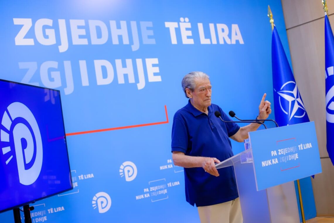 Sali Berisha: Kur Shqipëria digjej, Rama i caktoi vetes pension 30 herë më të lartë se mesatarja