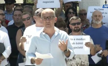 Lejoni gazetarët të rikthehen në vendin e tyre të punës/ Endri Xhafo: Kur pengohet puna e medias, humb e gjithë shoqëria