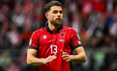 Nga grekët punëtorë te krenaria e shqiptarit dhe idhujt Ramos e Brajant. Rrëfimi special i Enea Mihajt: Nëse nuk do isha futbollist…