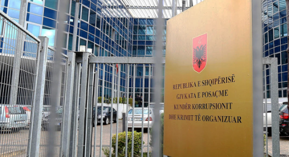 Ekstradohet nga Belgjika në Shqipëri 41-vjeçari i kërkuar nga GJKKO, ja për çfarë akuzohet (EMRI)