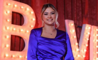 Neda Balluku: E kam vendosur, vitin e ardhshëm do bëj gjoksin, do ja bwj dhuratë vetes… (VIDEO)