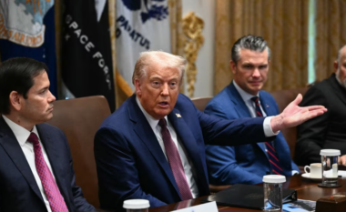 Presidenti Trump ngre mundësinë e një “lufte ekonomike”, nëse Rusia nuk lëviz drejt paqes