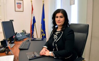 Shpenzoi mijëra euro nga fondet e BE për darka luksoze, ish-ministrja kroate dënohet me burg