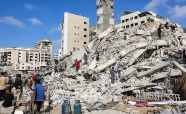 Sulmet në Gazë intensifikohen, Izraeli hedh në erë ndërtesën e dytë të lartë në qytetin palestinez
