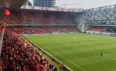Ndeshja me Serbinë në Tiranë, FIFA gjobit Shqipërinë me 200 mijë dollarë