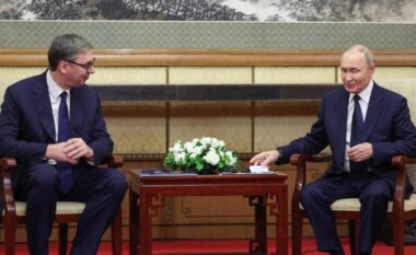 Vuçiç takohet me Putinin në Pekin: Bashkëpunimi në nivelin më të lartë me Moskën në të gjitha fushat është shumë i rëndësishëm për Beogradin
