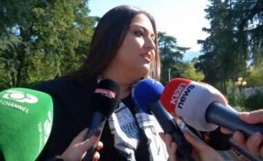 Një nga deputetet më të votuara, a ka bërë Sara Mila fushatë në burgun e Elbasanit? Ja si përgjigjet deputetja e re e PS