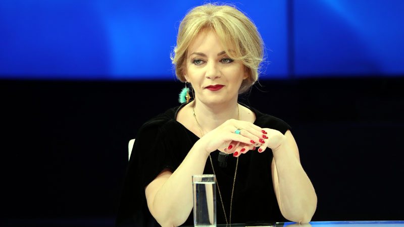 Rama i “dhuroi” postin e deputetes, Iris Luarasi i propozon PD-së kandidatët për Bashkinë e Tiranës