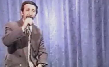 Ikona e serenatave korçare, ndahet nga jeta Astrit Koçibelli