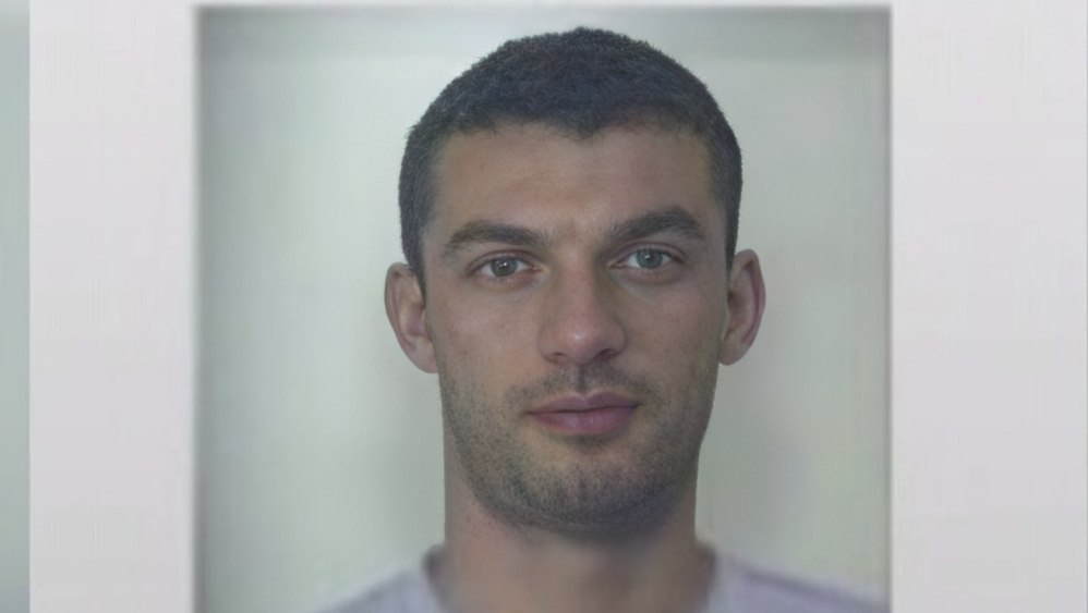  Aman vëlla  jo sonte se do ta nxjerr unë në pritë Talo Çelën   kush e tradhtoi  Momën  dhe vdekja e mistershme e informatorit