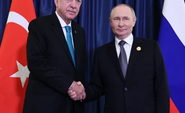 Erdogan takim me Putin në samitin në Shanghai, homologu rus vlerëson rolin e Ankarasë në përpjekjet për zgjidhjen e luftës në Ukrainë