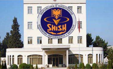 SKANDAL NË BERAT/ Ish-kreu i SHISH dhe djali i tij nën akuzë për 3 vepra penale, nga nxjerrja e sekretit shtetëror tek…