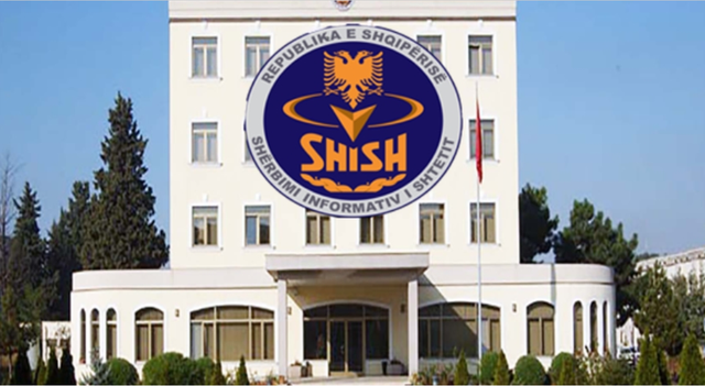 SKANDAL NË BERAT/ Ish-kreu i SHISH dhe djali i tij nën akuzë për 3 vepra penale, nga nxjerrja e sekretit shtetëror tek…