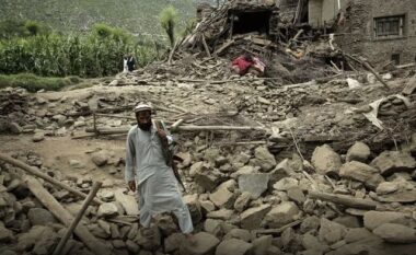 AFGANISTAN – 900 të vdekur dhe 3 000 të plagosur pas tërmetit shkatërrues