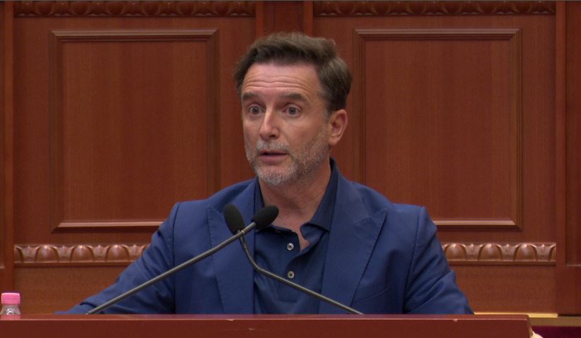Firma piramidale online XUEX, Braçe: Agjenti Leo Smith gënjen në mënyrë të pacipë qytetarët, kjo është grabitje