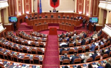 Miratohet projektvendimi, zgjidhen kryetarët e komisioneve parlamentare, PD nuk merr pjesë në seancë