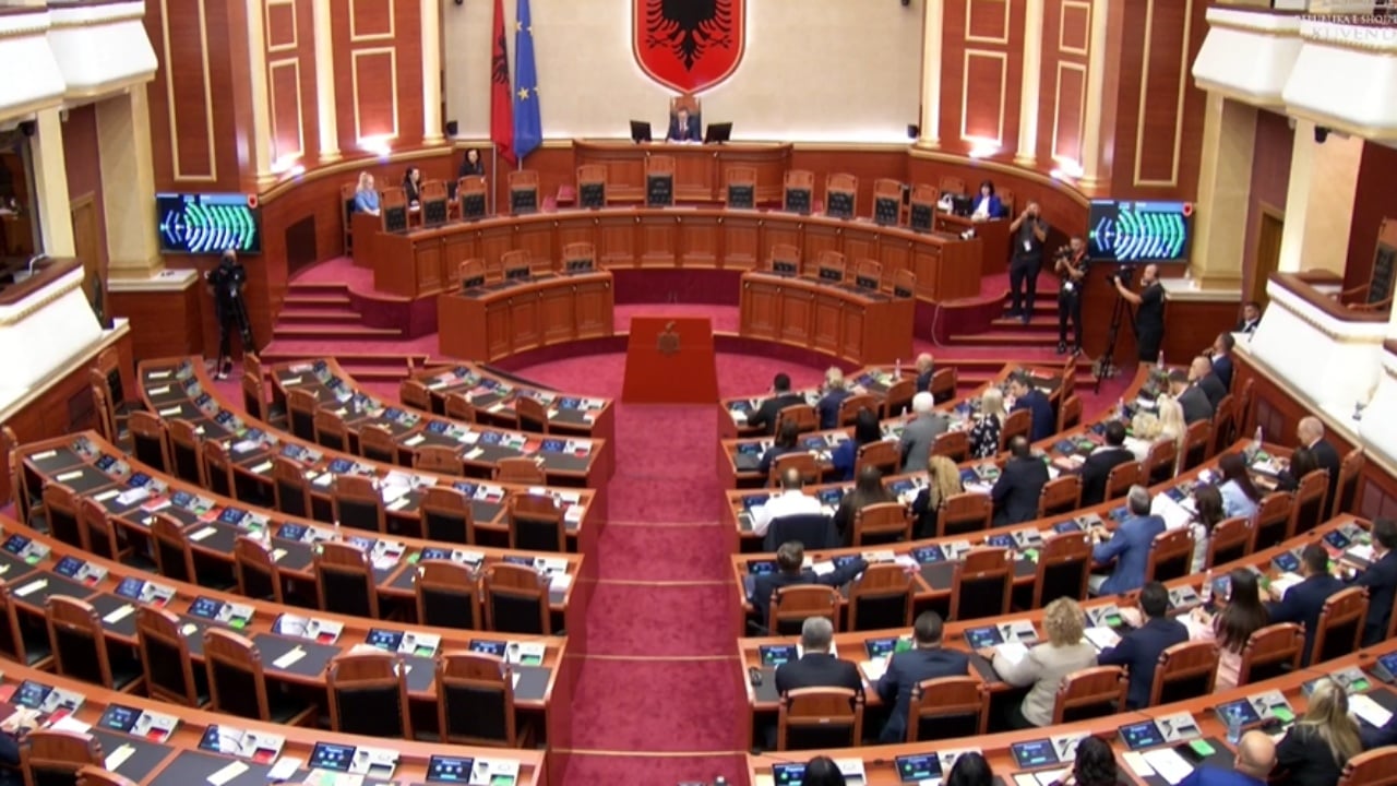 Pa votën e Opozitës, zgjidhet kryesia e Komisioneve të përhershme parlamentare
