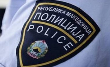 Pa gjuhën shqipe në uniformat e policisë në RMV/ Selimi: Sjellje Albanofobe, thelbi përjashtimi i shqiptarëve nga vendimet