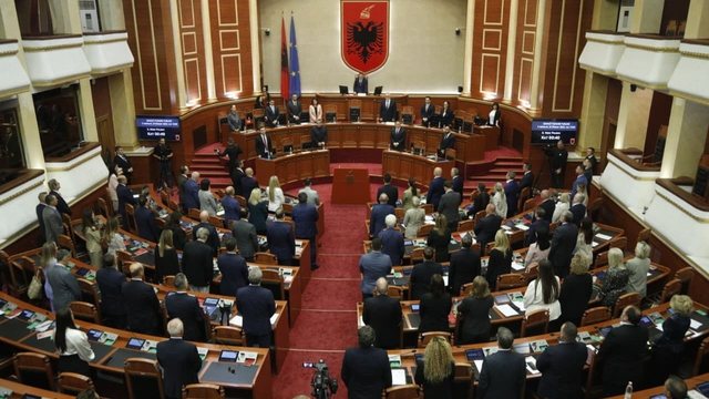 DOKUMENTI/ Nga programi i qeverisë tek kriminaliteti, Opozita kërkesë për mocion me debat në Kuvend
