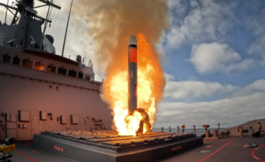 Zv/Presidenti i SHBA: Po shqyrtojnë mundësinë e vendosjes së raketave Tomahawk në Ukrainë