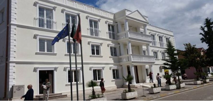 Ndryshime në drejtimin e Bashkisë Cërrik/ Andis Salla u emërua ministër i Bujqësisë, zgjidhet kryetari i komanduar (Emri)